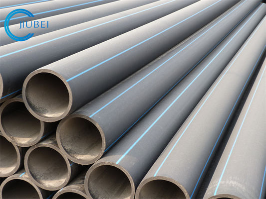 أسود مع الشرائط الزرقاء التجريف أنبوب HDPE للسمك المخصص والاتصال بالشريحة الفولاذية