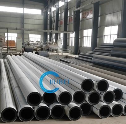 مرونة ممتازة HDPE الأبيض والأسود أنابيب متكاملة مع اتصال الفلينجز الصلبة